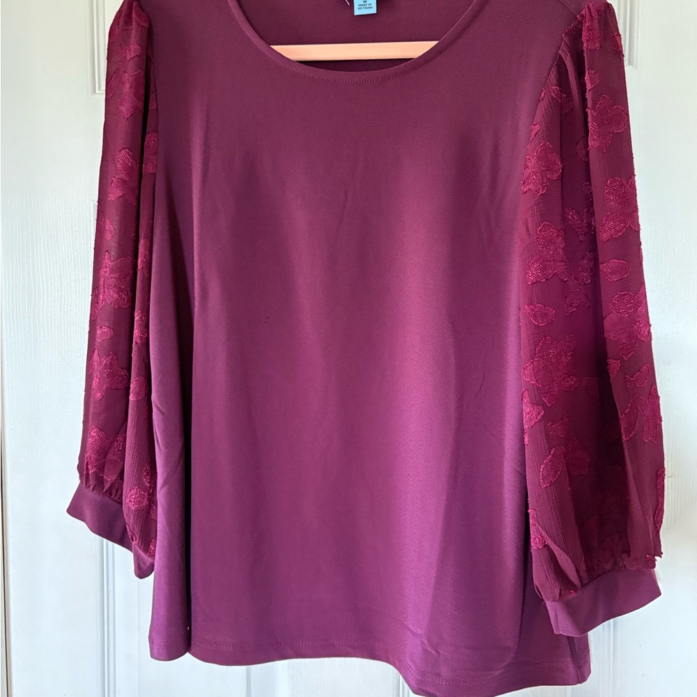 CeCe Berry Lace Sleeve Blouse NWT